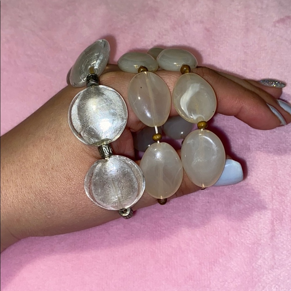Chunky bracelets 🐚 - Picture 2 of 3
